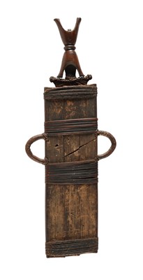 Lot 255 - Bamum/Bamileke/Tikar short sword.