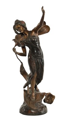 Lot 263 - Art nouveau bronzen sculptuur van een nimf met lelies