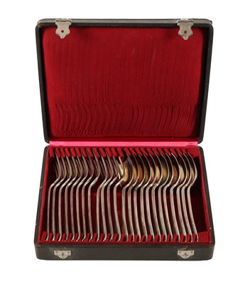 Lot 580 - A 24-piece silver dessert flatware