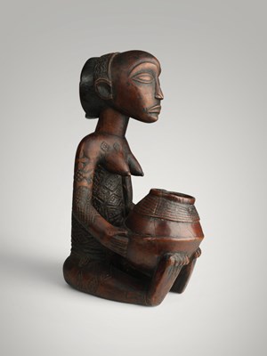 Lot 13 - Luba bowl carrier.