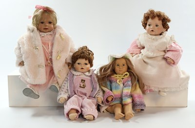 Lot 524 - Lot van 4 kinderpoppen