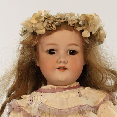Lot 538 - Armand Marseille 390 bisque karakterpop