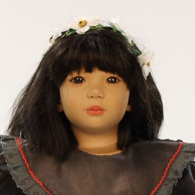 Lot 562 - Annette Himstedt ‘Shireem’ vinylpop