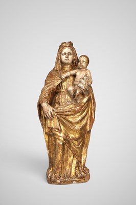 Lot 692 - Fine gilded wooden statue of the Madonna and Child.