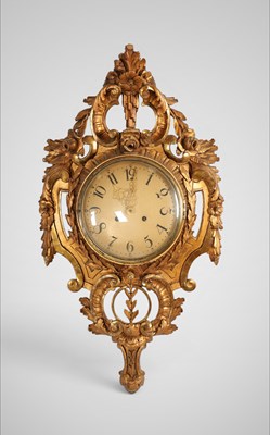 Lot 605 - Gilt French wall clock