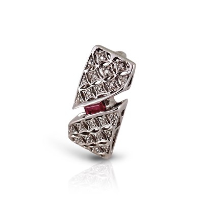 Lot 45 - Gold Pendant with Ruby and Diamonds