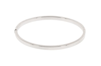 Lot 51 - 14K Stiff White Gold Bracelet