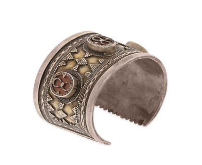 Lot 153 - A Fire-Gilded Silver and Carnelian ‘Bilezik’ Cuff Bracelet