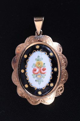 Lot 7 - Antique 14K French Painted Enamel Flower Pendant