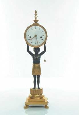 Lot 5650 - Vuurvergulde Directoire pendule.