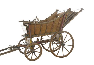 Lot 48 - GELDERSE BOKKENSPEELWAGEN