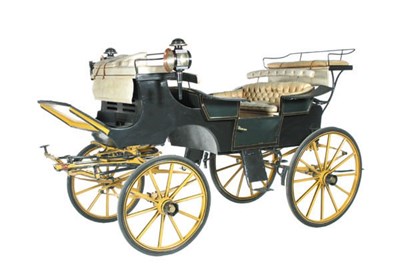 Lot 112 - ZOMER SOCIABLE