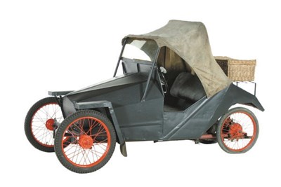 Lot 131 - KLEIN MODEL AUTOMOBIEL