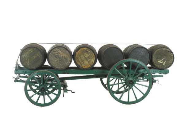 Lot 143 - "HAQUET" WIJNVAT TRANSPORTWAGEN