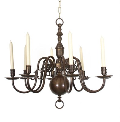 Lot 52 - Achtarmige messing balkroon