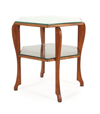 Lot 138 - Mahoniehouten bijzettafeltje