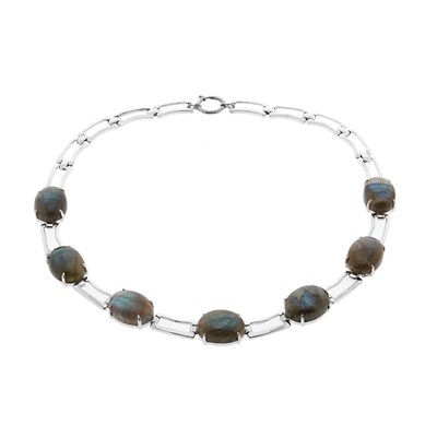 Lot 619 - Silver Necklace set with Large Labradorite