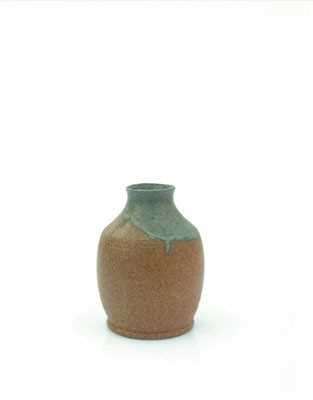 Lot 7177 - Gedraaide vaas met geknepen hals