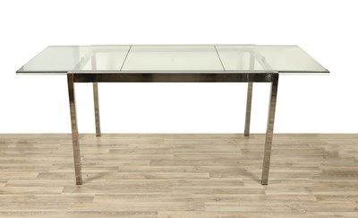Lot 702 - Uittrekbare Eetkamertafel