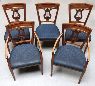 Lot 149 - Vijf 19-eeuwse Eetkamerstoelen.