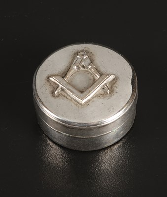 Lot 736 - Vrijmetselarij Snuifdoosje