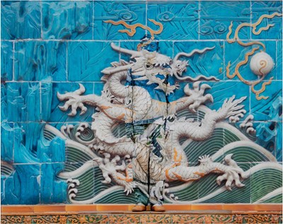 Lot 16 - Liu BOLIN (Chinees artist, b.1973)