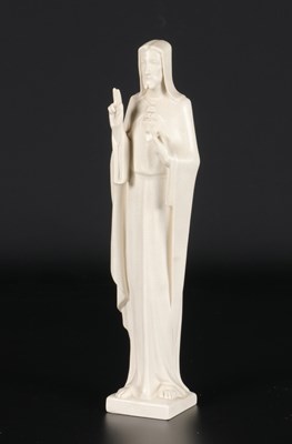 Lot 486 - Art Deco keramisch beeld van het Heilig Hart van Jezus, door Hans Mengelberg (1885-1945)