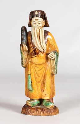 Lot 142 - Sculptuur van een Chinese wijze met staf