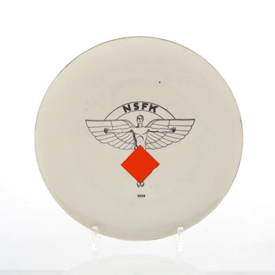 Lot 158 - NSFK PORCELAIN DINNER PLATE
